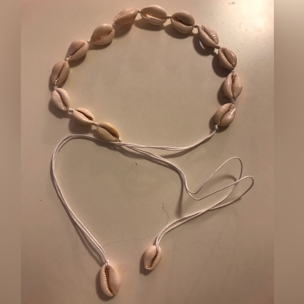 Cowrie shell choker necklace